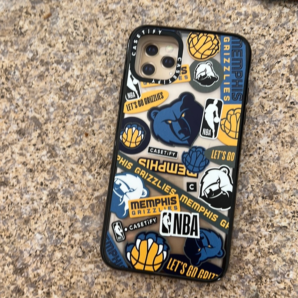 Memphis Grizzly iPhone 11 Pro, I bought the wrong size paid $50 asking $45